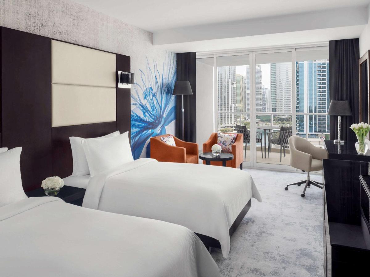 Moevenpick Hotel Jumeirah Lakes Towers Dubai Exteriör bild